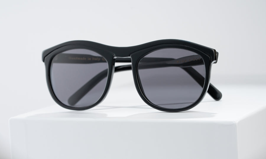 Wink & Nod Venice sunglasses in Classic Black (Noir) — handcrafted Italian acetate frame, photo 2 of 11
