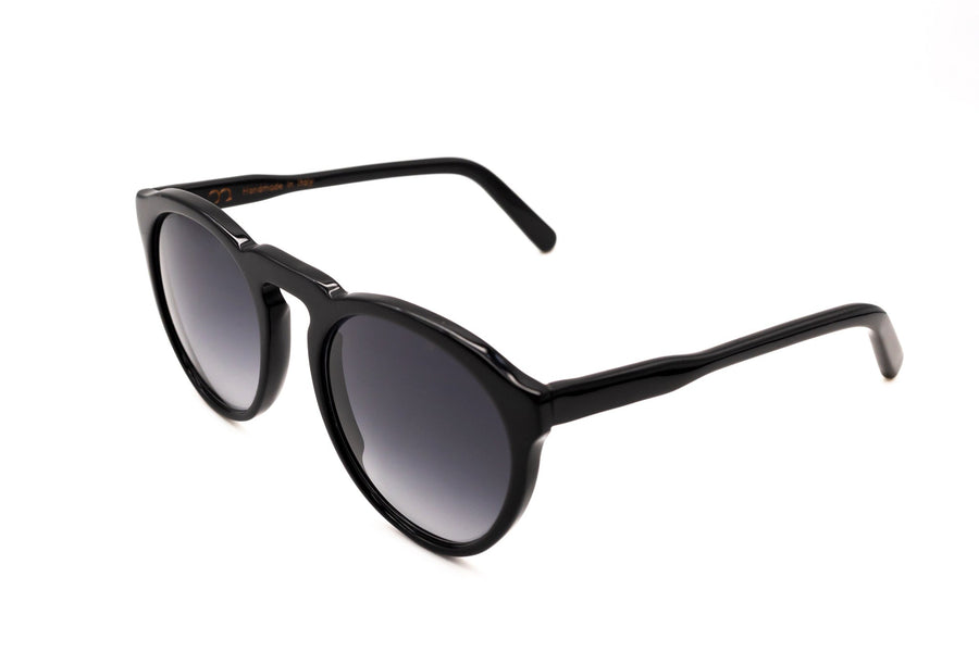 Wink & Nod Roma Sun Readers in Classic Black — handcrafted Italian acetate frame, photo 2 of 3