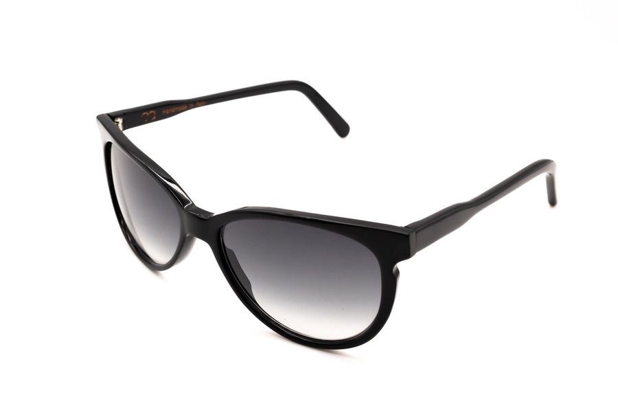 Wink & Nod Valentina Sun Readers in Classic Black — handcrafted Italian acetate frame, photo 2 of 4
